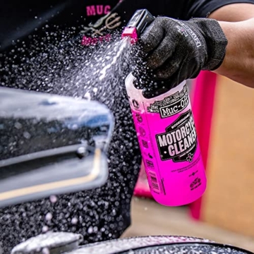 Muc-Off Basis Motorrad Pflegeset – Must-Have Motorrad Zubehör für Reinigung und Pflege – Mit Motorrad Reiniger, Motorradschutzmittel, Motorrad Werkzeug und Mehr - 7