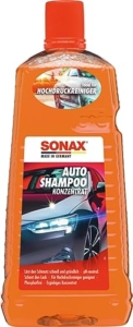 SONAX AutoShampoo Konzentrat (2 Liter) durchdringt und löst Schmutz gründlich, ohne Angreifen der Wachs-Schutzschicht | Art-Nr. 03145410 - 1
